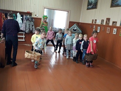 Театрализованное - мероприятие в сельском доме культуры. 7