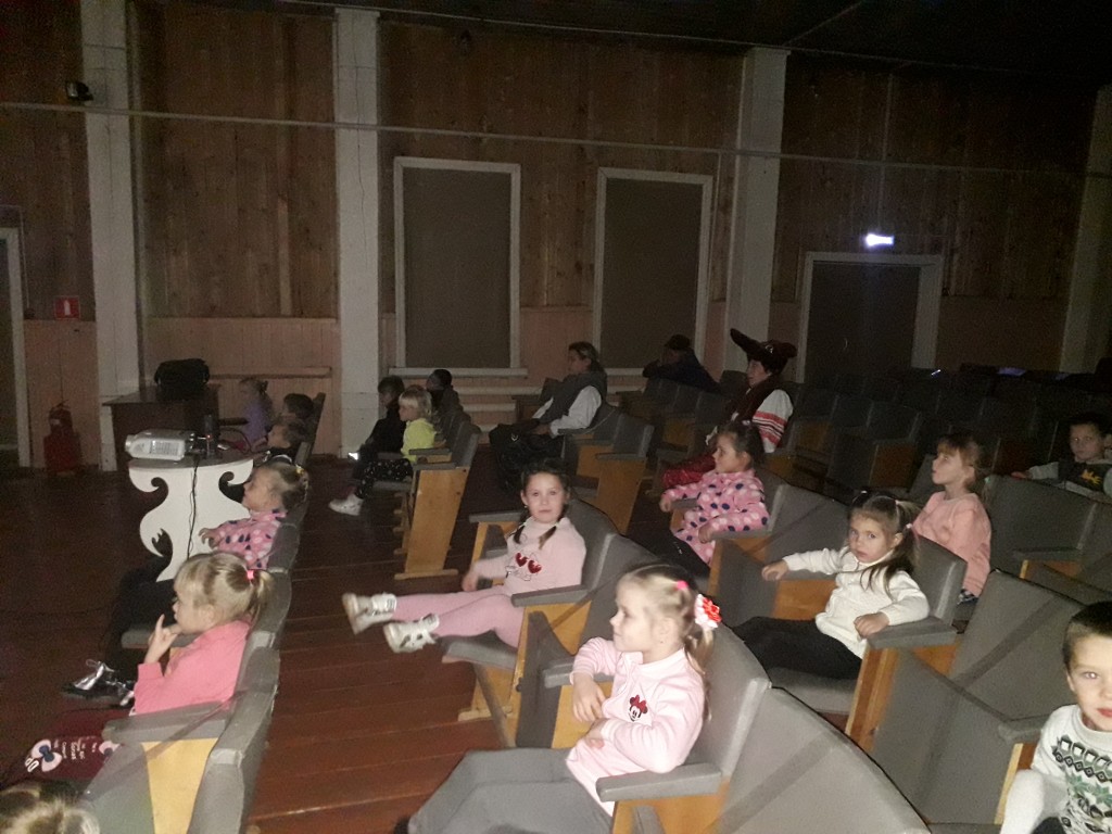 Экскурсия в Дом культуры 3