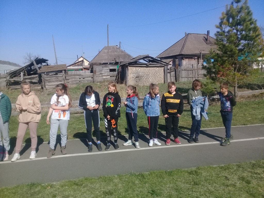 Школьные соревнование по легкой атлетике среди 1-11 классов. 12