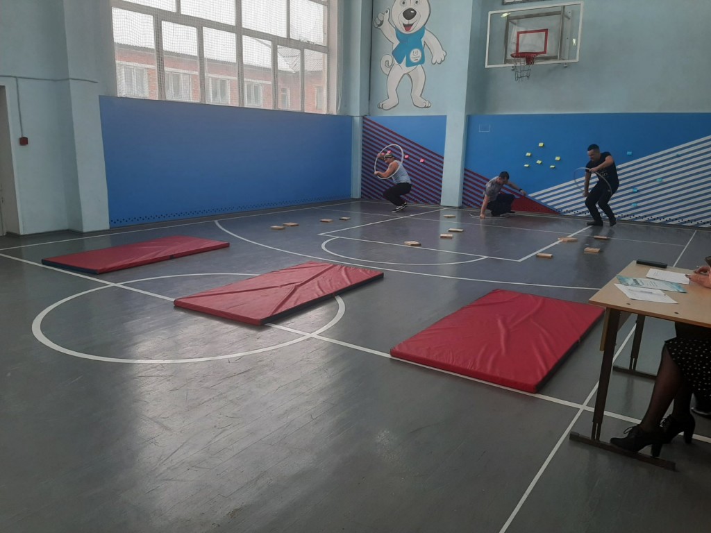 Спортивно - массовый праздник "Папа, мама, я - спортивная семья" 5