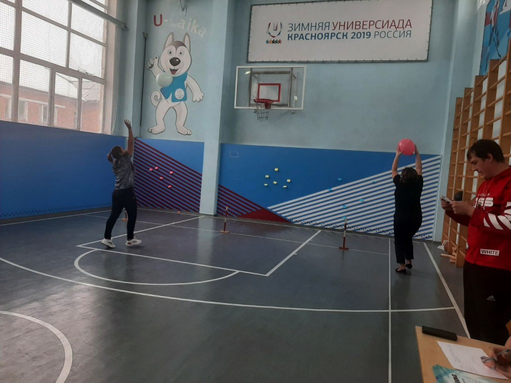 Спортивно - массовый праздник "Папа, мама, я - спортивная семья" 33