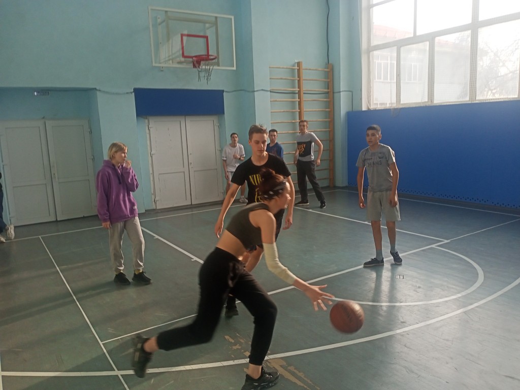 Школьные Спортивно-массовые соревнования по стритболу. 34